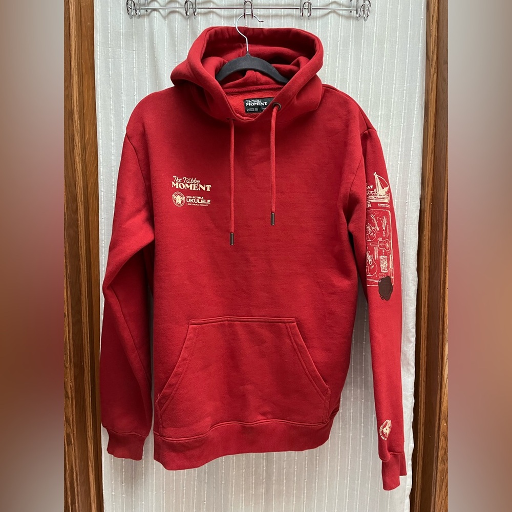 The Tubbo Moment Merch Men Tubbo Red Ukulele Hoodie Sz M Minecraft Youtube
